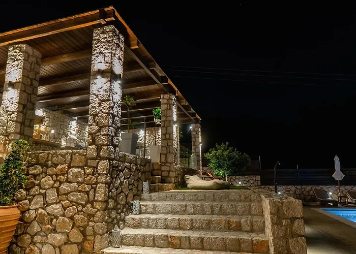 Adonis In Nature Villa *