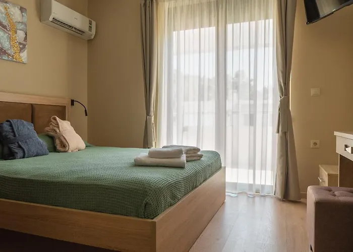 Adonis In Nature * Ixia (Rhodes)