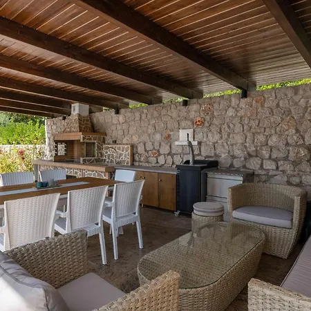 Villa Adonis In Nature *