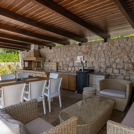 Adonis In Nature Villa Ixia (Rhodes)